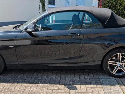 Gebraucht BMW 220 Sport Line 190 PS (139 kW) 2015 Schwarz Cabrio