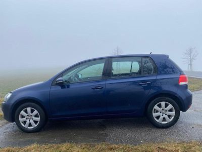 Gebraucht VW Golf VI Comfortline 122 PS (89 kW) 2010 Blau Kleinwagen