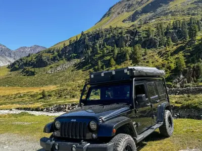 Käytetty Jeep Wrangler 200 HP (147 kW) 2012 Musta Katumaasturi