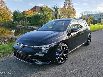 Usata VW Golf VIII R 320 CV (235 kW) 2024 Nero Berlina