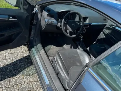 Gebraucht Opel Astra Cabriolet 180 PS (132 kW) 2009 Grau Cabrio