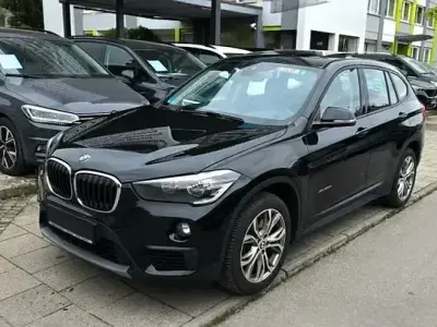Używany BMW X1 Advantage 190 KM (139 kW) 2017 Czarny SUV