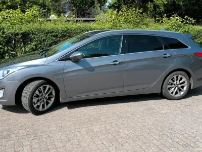 Gebraucht Hyundai i40 136 PS (100 kW) 2015 Grau Kombi