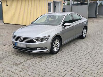 Gebraucht VW Passat Comfortline 150 PS (110 kW) 2018 Silber Limousine
