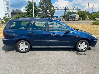 Gebraucht Ford Focus 100 PS (73 kW) 2003 Blau Kombi