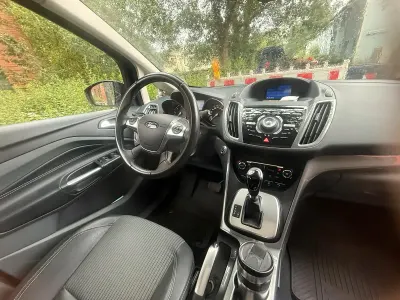 Gebraucht Ford C-MAX 170 PS (125 kW) 2014 Schwarz Van / Kleinbus
