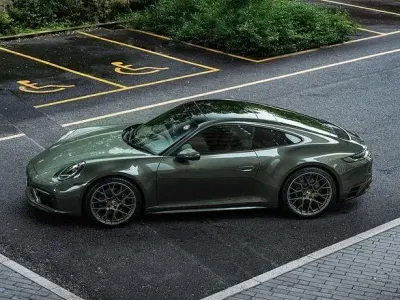 Usata Porsche 911 Carrera 4 385 CV (283 kW) 2020 Verde Coupé