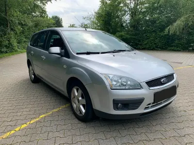 Gebraucht Ford Focus 100 PS (73 kW) 2006 Silber Kombi