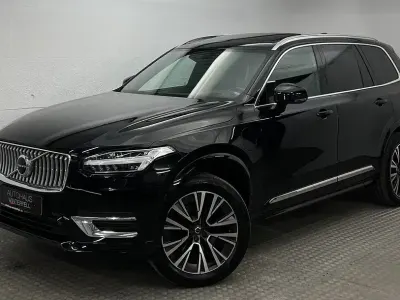 Gebraucht Volvo XC90 Ultimate 235 PS (172 kW) 2020 Onyx black (metallic) SUV