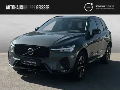Gebraucht Volvo XC60 Plus 250 PS (183 kW) 2025 Forest lake SUV