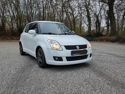 Gebraucht Suzuki Swift 92 PS (67 kW) 2009 Weiß Kleinwagen