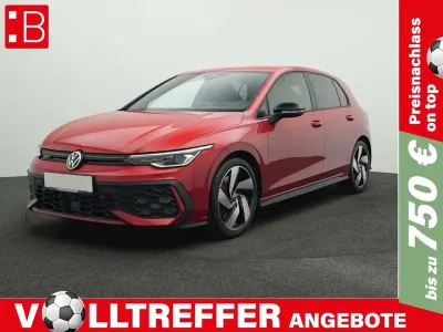Gebraucht VW Golf VIII Style 265 PS (194 kW) 2024 Rot Limousine