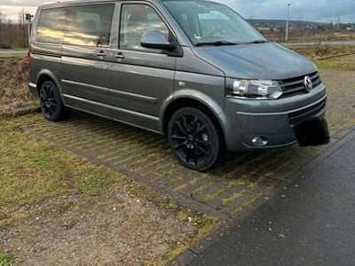Used VW Multivan 179 HP (131 kW) 2009 Grey Minivan