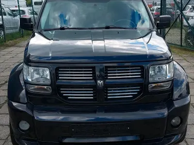 Gebraucht Dodge Nitro 177 PS (130 kW) 2008 Schwarz SUV