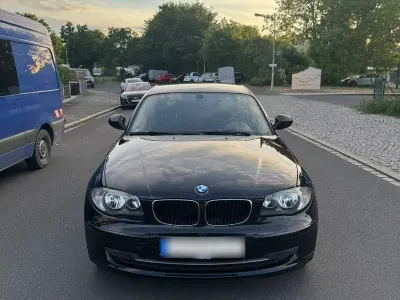 Gebraucht BMW 116 Sport Line 122 PS (89 kW) 2009 Schwarz Kleinwagen