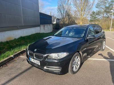 Gebraucht BMW 525 Luxury Line 218 PS (160 kW) 2015 Schwarz Kombi