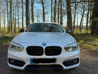 Gebraucht BMW 118 Sport Line 136 PS (100 kW) 2017 Weiß Kleinwagen