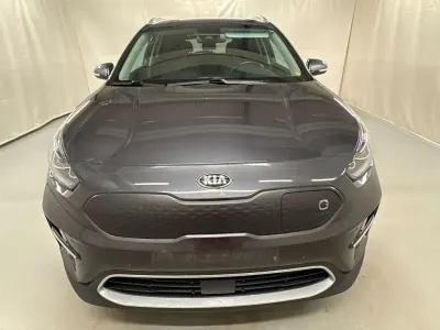 Używany Kia Niro Vision 150 kW (204 KM) 2020 Szary SUV