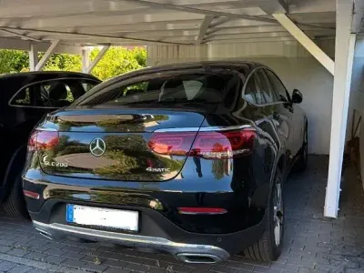Gebraucht Mercedes GLC200 197 PS (144 kW) 2019 Schwarz SUV