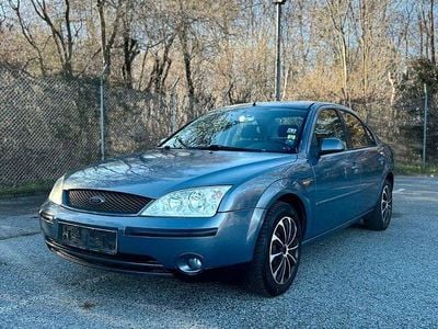 Gebraucht Ford Mondeo 146 PS (107 kW) 2001 Grau Limousine