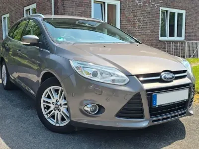 Gebraucht Ford Focus Titanium 163 PS (119 kW) 2014 Silber Limousine