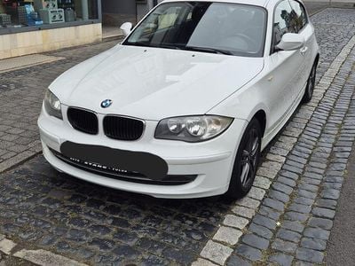 Weiß Gebraucht 2012 BMW 116 Kleinwagen | 4.200 € (Superpreis)