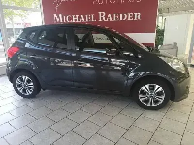 Begagnad Kia Venga DREAM-TEAM Edition 125 HK (91 kW) 2019 Grå Halvkombi