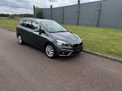 Gebraucht BMW 220 Gran Tourer Advantage 192 PS (141 kW) 2017 Grau Van / Kleinbus