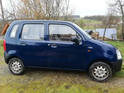 Second-hand Opel Agila 63 CP (46 kW) 2001 Albastru Monovolum