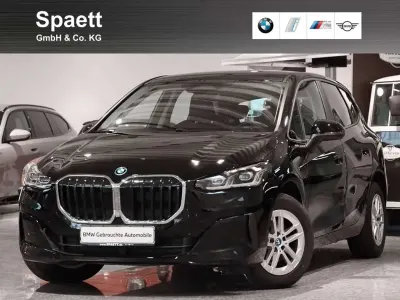 Gebraucht BMW 225 Active Tourer Sport Line 136 PS (100 kW) 2023 Schwarz ii Van / Kleinbus
