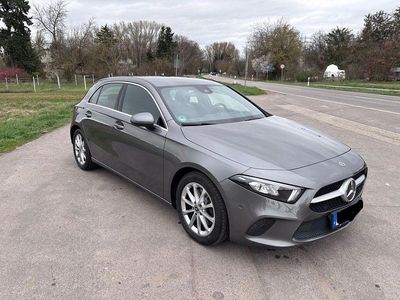 Gebraucht Mercedes A220 Progressive 190 PS (139 kW) 2019 Grau Limousine