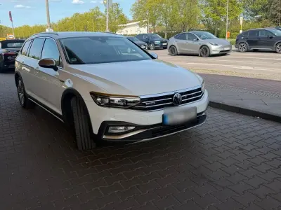 Gebraucht VW Passat 200 PS (147 kW) 2021 Weiß Kombi