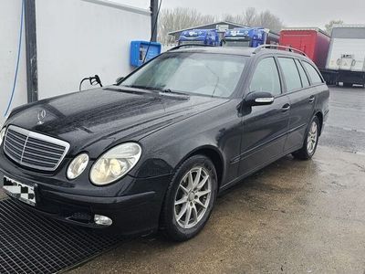 gebraucht Mercedes E200 