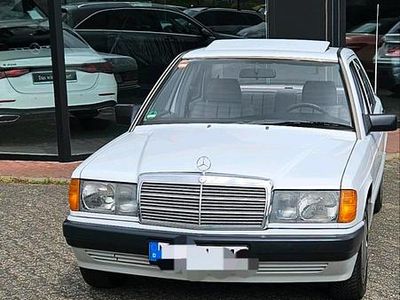 Weiß Gebraucht 1990 Mercedes 190 Limousine | 6.749 €