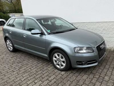 Używany Audi A3 Ambiente 125 KM (91 kW) 2010 Szary Hatchback