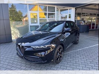 Neu Alfa Romeo Tonale 160 PS (117 kW) 2025 Schwarz (nero alfa) SUV