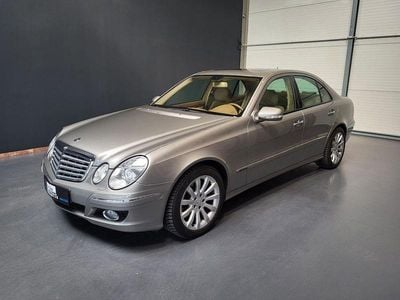 Usata Mercedes E500 Elegance 387 CV (284 kW) 2008 Argento Berlina