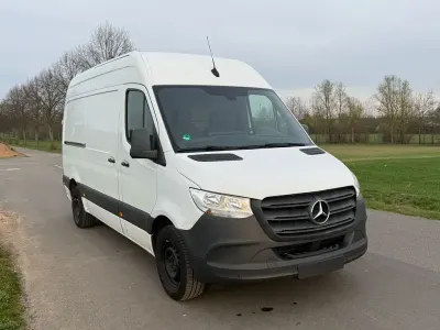 Używany Mercedes Sprinter 163 KM (119 kW) 2020 Biały Van
