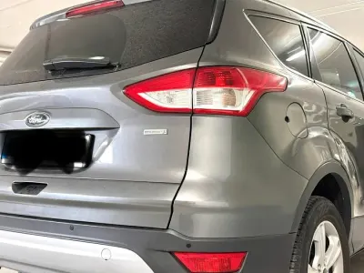 Gebraucht Ford Kuga Individual 182 PS (133 kW) 2014 Grau SUV