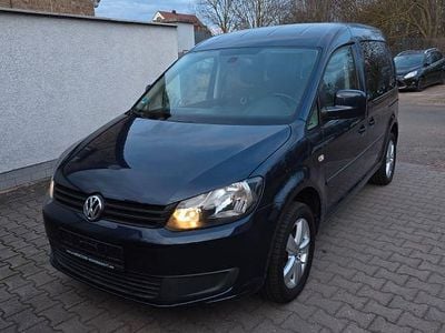 Begagnad VW Caddy Trendline 102 HK (75 kW) 2012 Blå Minibuss
