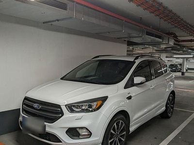 Usata Ford Kuga ST-Line 150 CV (110 kW) 2017 Nero SUV