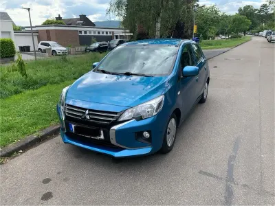 Begagnad Mitsubishi Space Star Spirit 71 HK (52 kW) 2021 Blå Halvkombi