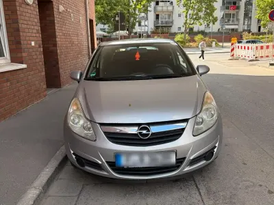 Gebraucht Opel Corsa 85 PS (62 kW) 2008 Silber Kleinwagen