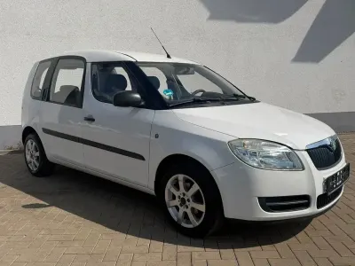 Gebraucht Skoda Roomster Plus Edition 69 PS (50 kW) 2009 Weiß Van / Kleinbus