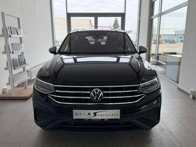 Gebraucht VW Tiguan Allspace Move 200 PS (147 kW) 2023 Schwarz SUV