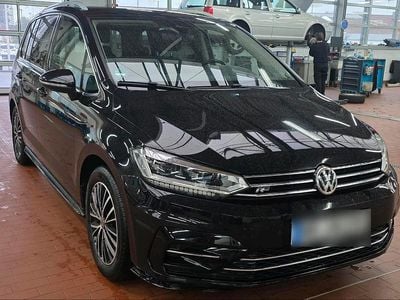 Gebraucht VW Touran Highline 150 PS (110 kW) 2016 Schwarz Van / Kleinbus