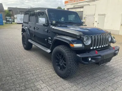 Gebraucht Jeep Wrangler Unlimited Sahara 272 PS (200 kW) 2020 Schwarz SUV