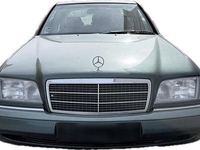 Gebraucht Mercedes C180 122 PS (89 kW) 1993 Grün Limousine