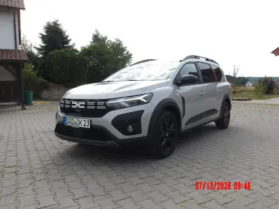 Gebraucht Dacia Jogger Extreme 110 PS (80 kW) 2023 Silber Van / Kleinbus