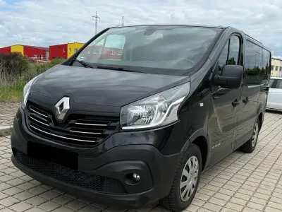Gebraucht Renault Trafic Expression 145 PS (106 kW) 2016 Schwarz Van / Kleinbus